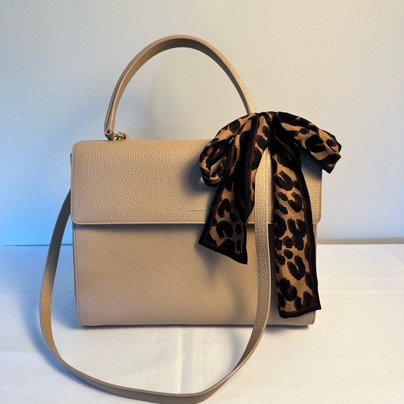 Ysl tote in beige grained leather. *lv twilly scarf not included - Picture 1 of 15
